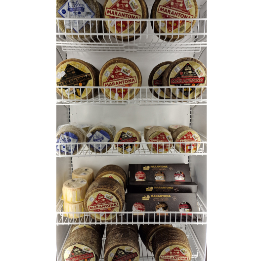 Ser owczy MANCHEGO pół-roczny Curado (dojrzały) Hiszpański 200g Ser owczy MANCHEGO pół-roczny Curado (dojrzały) Hiszpański 200g